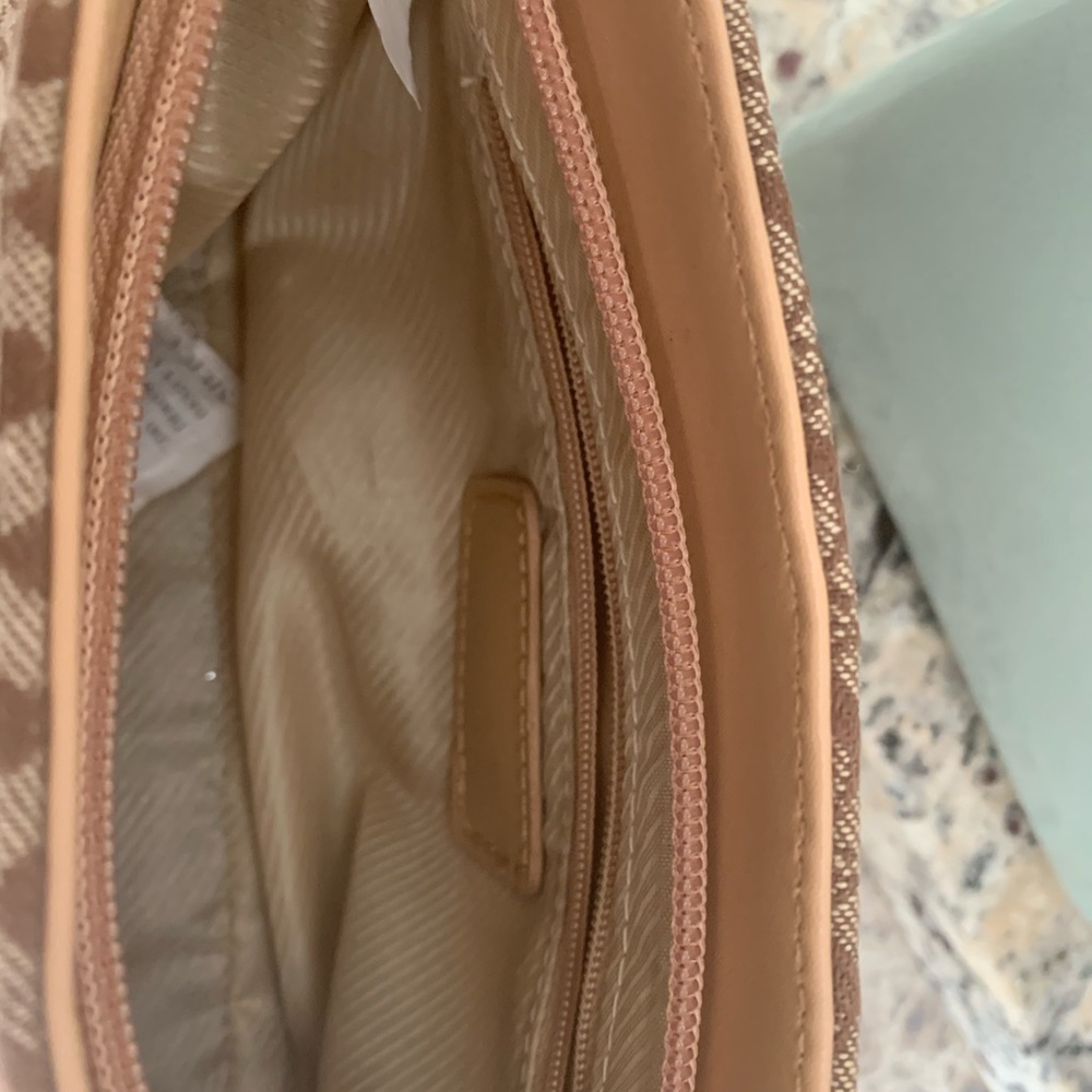 Cute small purse! - Picture 4 of 4